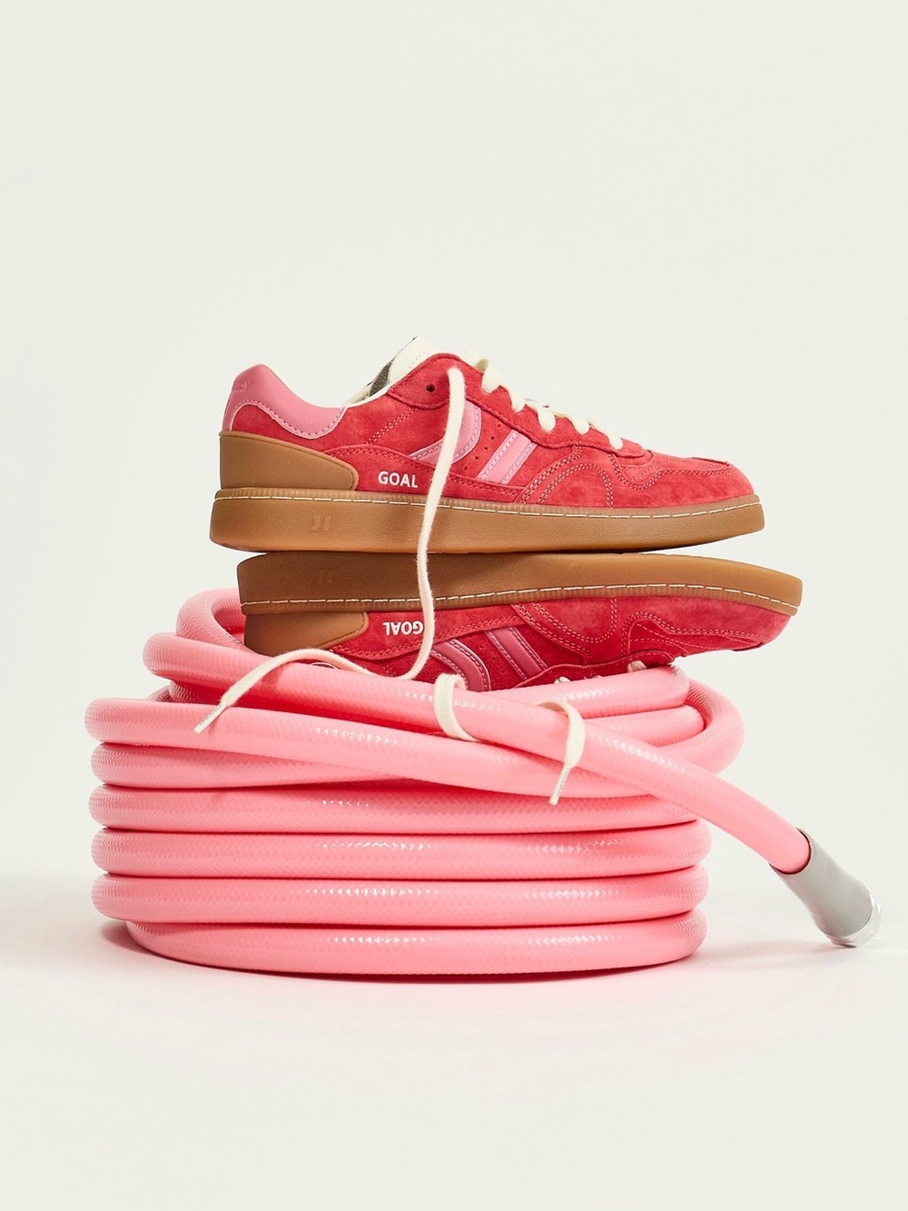 Coolway Goal Sneakers Pink Suede Low-Top Sneakers with Gum Sole size 6